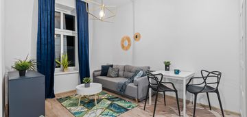 Przytulna tania kawalerka w centrum / internet