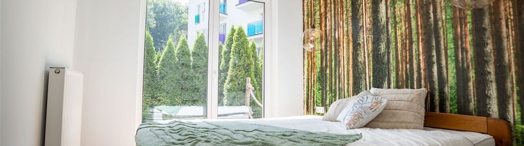 2 pokoje na wynajem z tarasem i garderobą