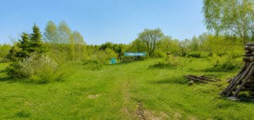 Duża działka 2167 m² wrzeście