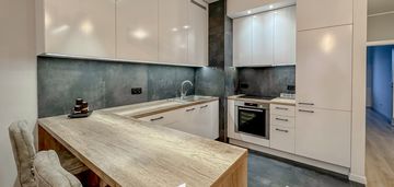 Nowoczesne 2 pokoje z dużą loggią na ursynowie