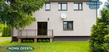 Piętrowy dom wolnostojący, dogodny dojazd do łodzi