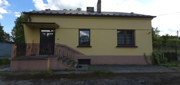 Dom ze stodołą, garażem i komórką, duża działka