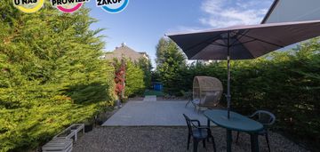 Dom wolnostojacy w doskonałej lokalizacji pępowa