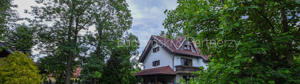 Świetny dom w zaciszu!