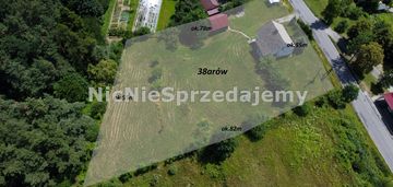Dom w czchowie na ładnej widokowej działce