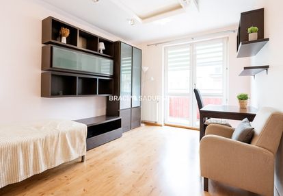 3 pok z osobną kuchnią - rydlówka