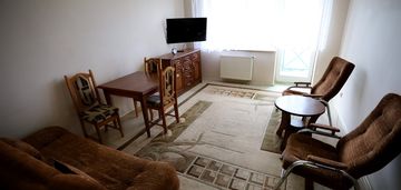 2 pokoje na drugim piętrze