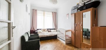 Wysokie sufity - balkon - 2 rozkładowe pokoje