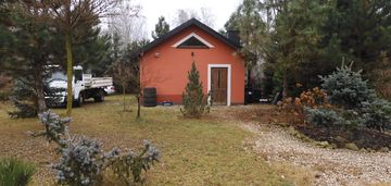 Działka z garażem i altanką blisko centrum miasta