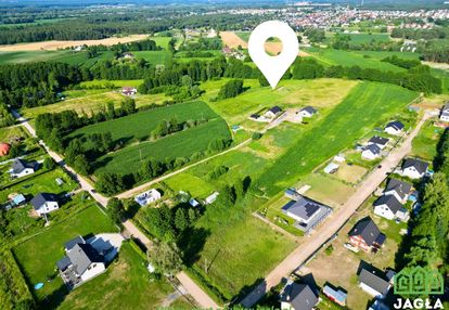Działki budowlane w otoczeniu drzew | makowiska