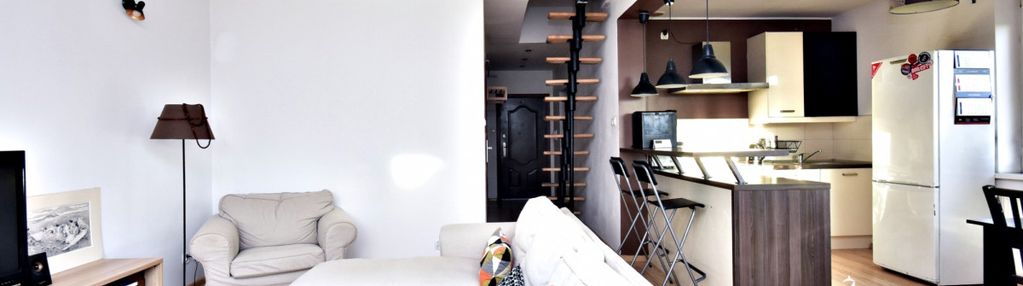 Bezczynszowe mieszkanie w kameralnej okolicy domów