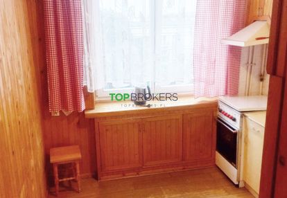Dwa pokoje z osobną kuchnią do remontu