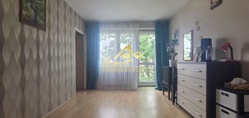 Trzy pokoje w centrum z balkonem