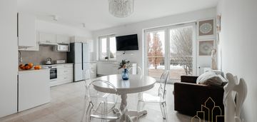 Dla rodziny 5 pokoi segment skrajny 2 m. postojowe