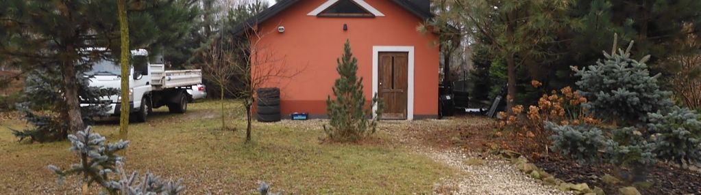 Działka z garażem i altanką blisko centrum miasta