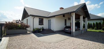 Nowa cena! dom z przestrzenią do prowadzenia biznesu