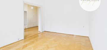 Plac unii lubelskiej 2 pokoje w kamienicy