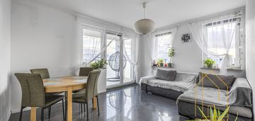 3 pokje z dużym tarasem na ostatnim piętrze ząbki