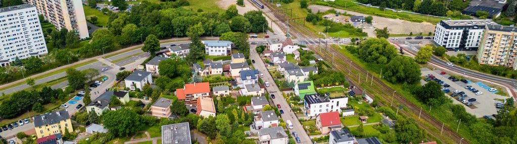 Pół bliźniaka oraz domek mieszkalny blisko centrum miasta!