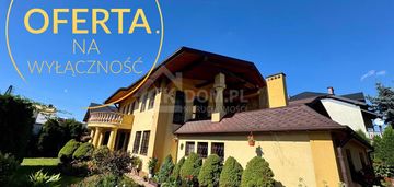 Przestronny dom 360 m² z ogrodem – piękny ogród