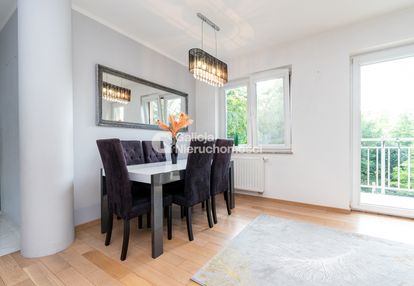 Przestronny apartament przy parku, garaż i komórka