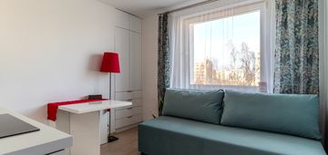 Wyremontowana kawalerka w sercu chyloni