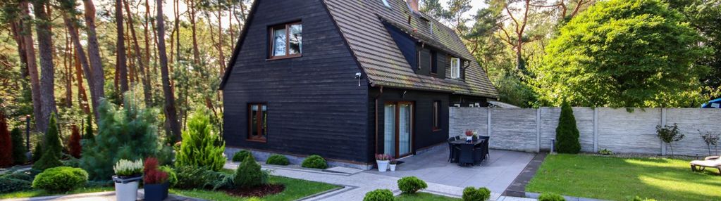 Wyposażony dom nad morzem|okazja|pośród lasu