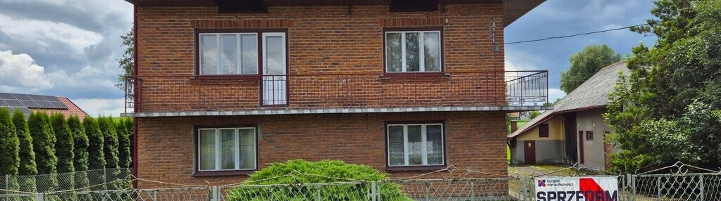 Funkcjonalnym dom w spokojnej miejscu - kupiatycze