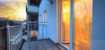 Z garażem przestronne 2 pokojowe, balkon
