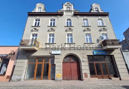 Kamienica w centrum z najemcami