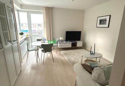 Eleganckie i komfortowe dwa pokoje, garaż