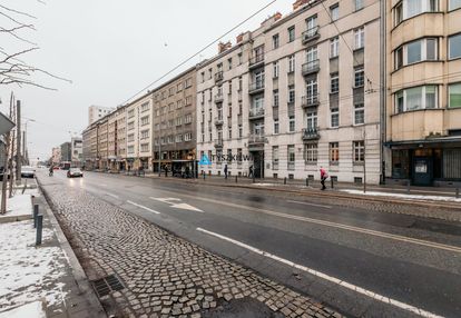 Atrakcyjne mieszkanie- zabytkowa kamienica.