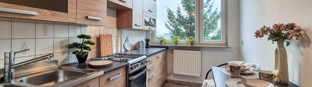 Strzegomska/balkon/rozkład/winda/media miejskie