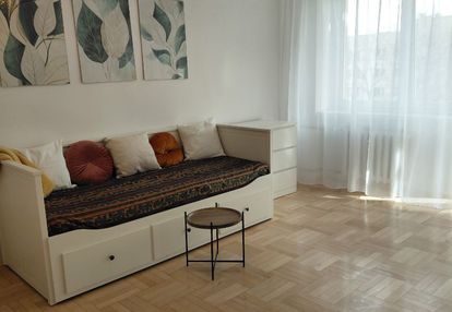 Przy metrze | balkon | po remoncie