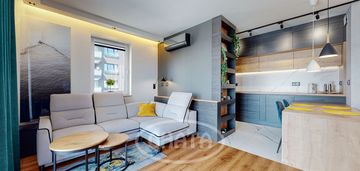 3-pok. lux/2 łazienki/2 m. postojowe/jesionowa