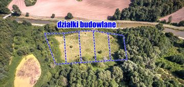 Działki budowlane wraz z lasem u podnóża pochylni 