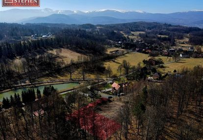 Działka położona w sercu górskiego regionu!