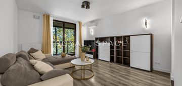 Funkcjonalny apartament koło browarów warszawskich