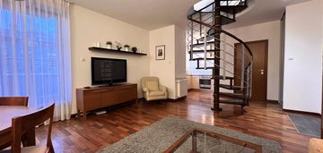 Apartament 2-poziomy garaż taras komórka - centrum