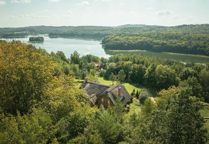 Wyjątkowy dom na kaszubach z widokiem na jezioro.