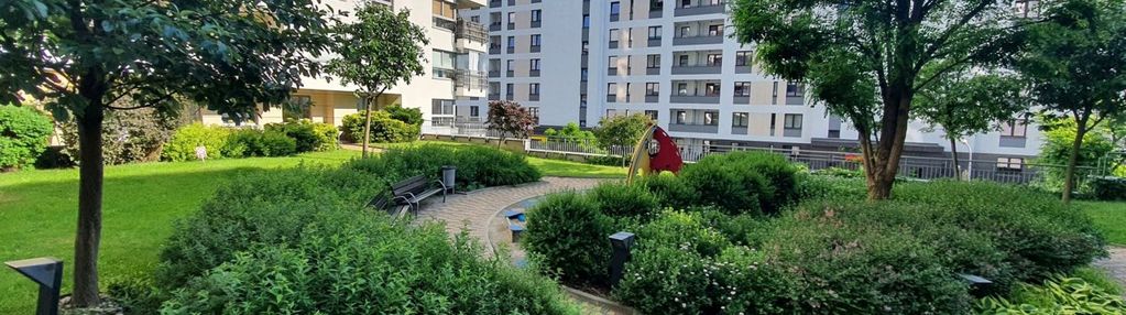 Super rozkład (3 strony świata!) 2 tarasy i garaże
