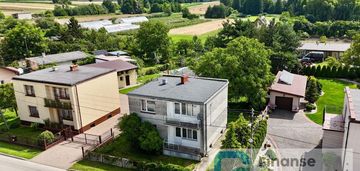 Przestronny dom rodzinny z dużą działką