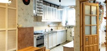 4-pokojowe mieszkanie na mokotowie