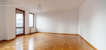 Garaż, loggia, taras, metro dworzec gdański