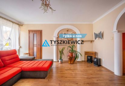 Przestronny segment 214 m² z funkcją usługową