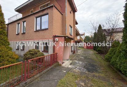 Dom w tomaszowie mazowieckim przy ulicy grabowej