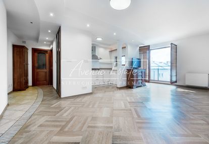 Wyjątkowa lokalicacja/ metro /2 pokoje