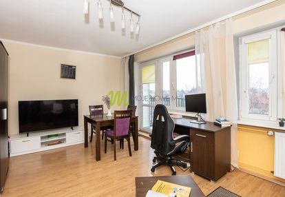 2 min pieszo od przystanku tramwajowego