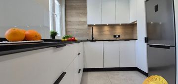 Bardzo dobra lokalizacja., balkon nowa kuchnia !!!