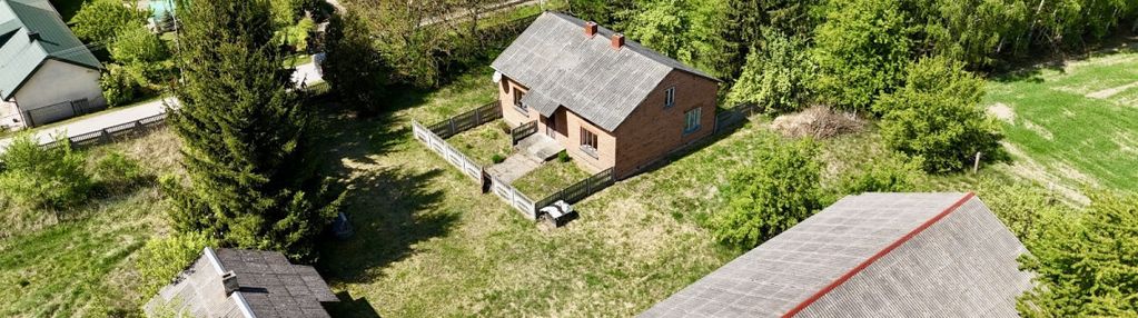 Brzozówka – dom wolnostojący z zabudowaniami